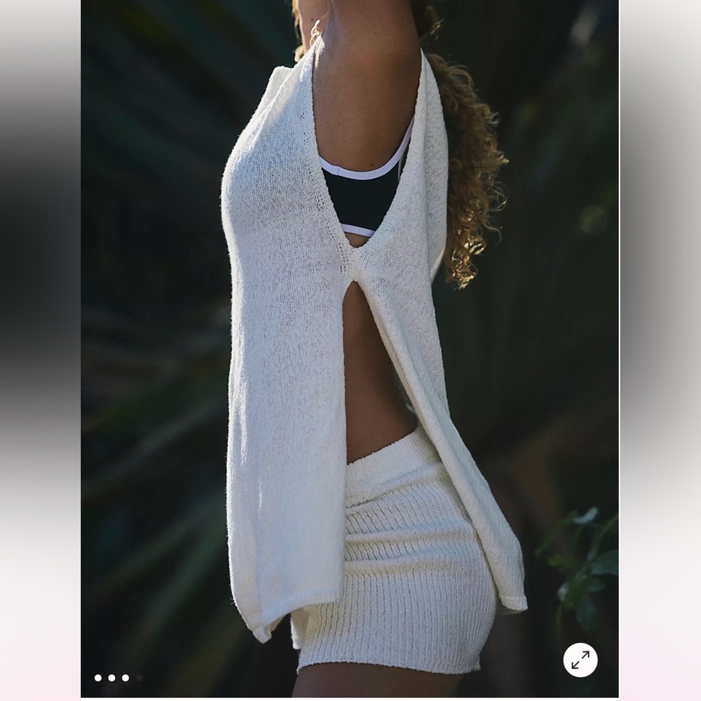 Free People Cream Sleeveless Sweater